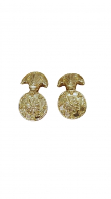 Vintage stud earrings